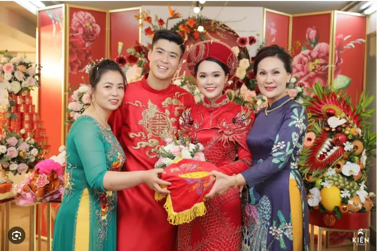 tieu-su-cau-thu-duy-manh-trung-ve-tan-tuy-cua-bong-da-vie-10981