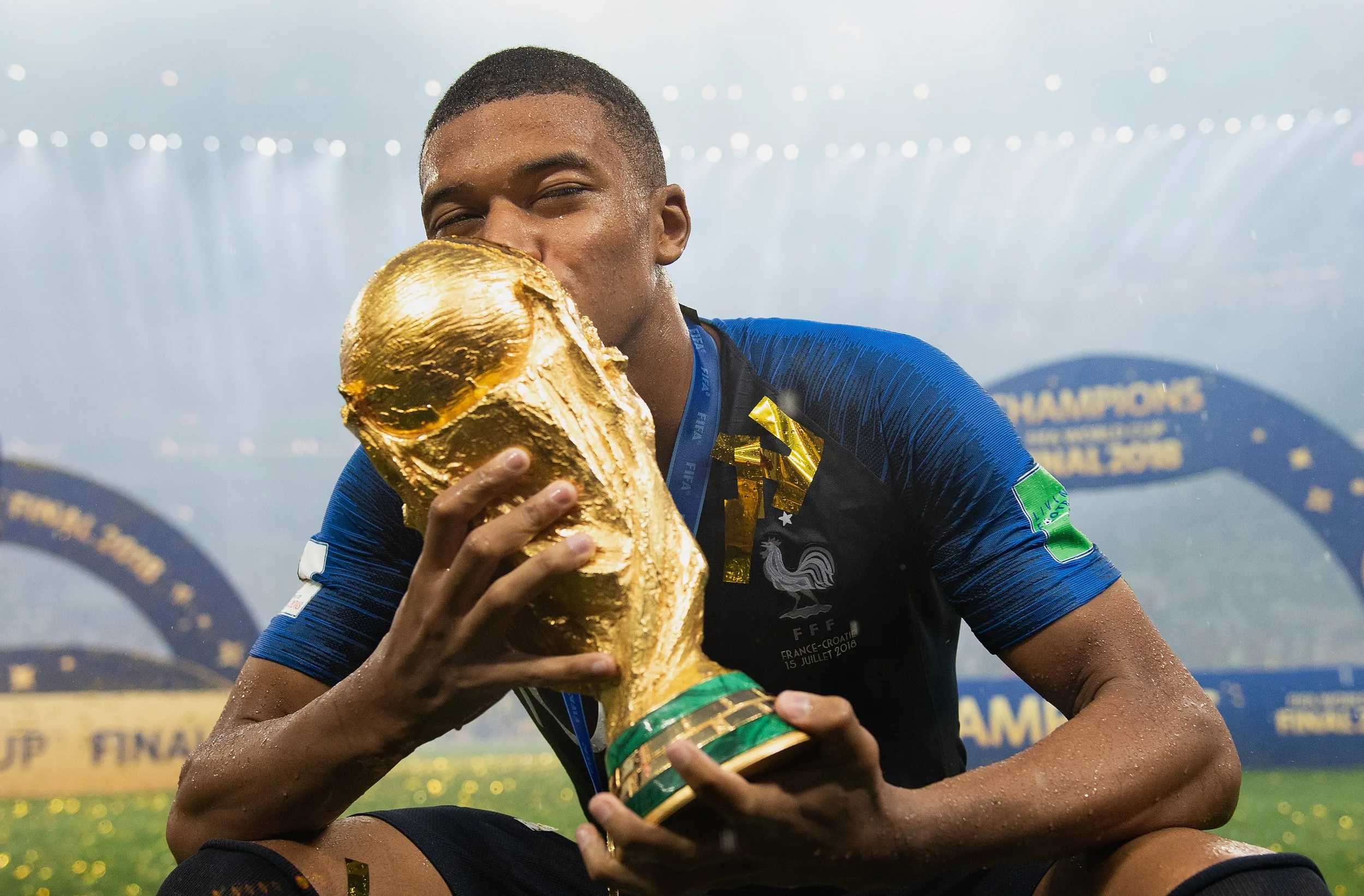 cuoc-dua-haaland-vs-mbappe-ai-gioi-hon-a13