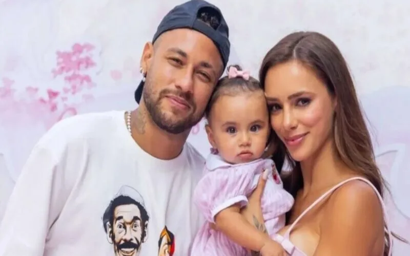 neymar co may con chuyen gia dinh va cuoc song ngoai san co