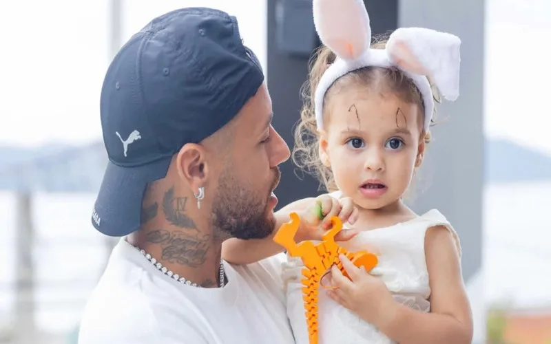 neymar co may con chuyen gia dinh va cuoc song ngoai san co
